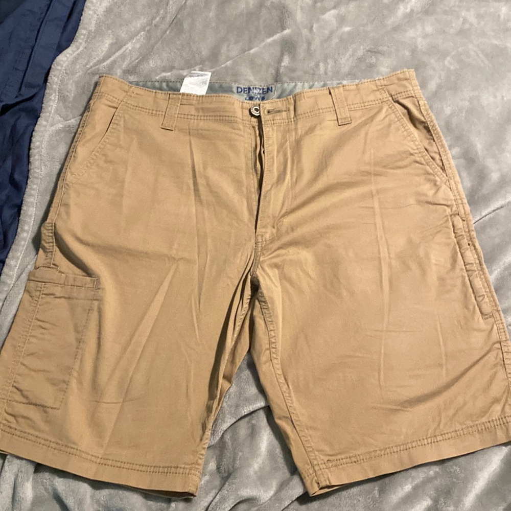 Men’s 38 Levi’s